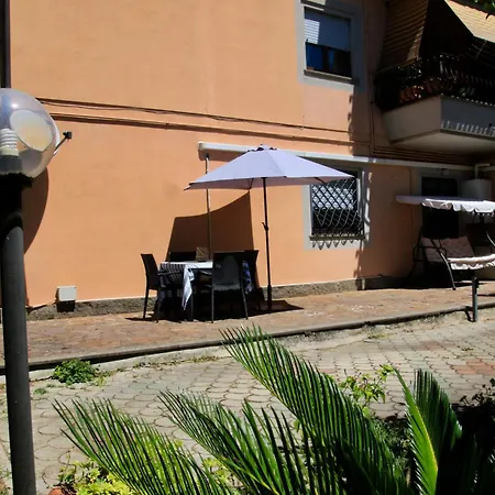Casa De Chicca - Cute Apartment Near Lake Nemi Genzano di Roma Exterior photo